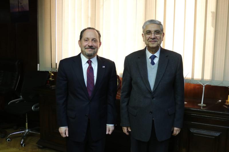 وزير الكهرباء يلتقى بالقائم بأعمال سفير الولايات المتحدة الأمريكية بمصر  لبحث سبل التعاون