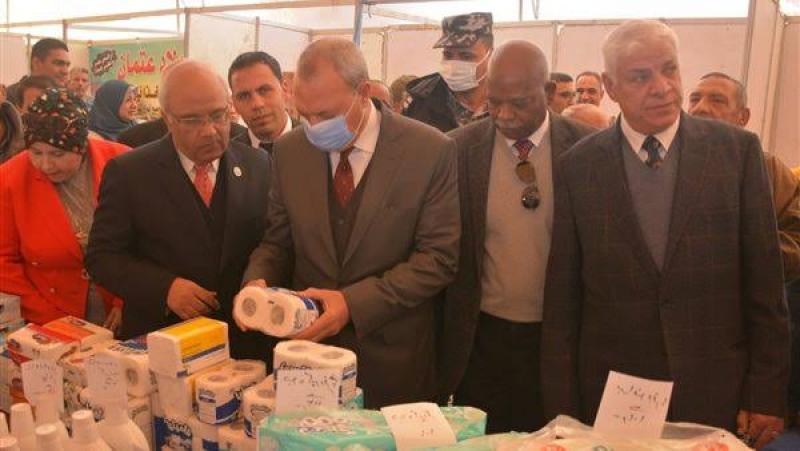 خلال افتتاح المعرض