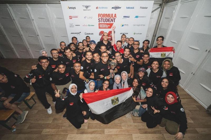 فريق سباقات جامعة عين شمس  يفوز بالمركز الأول في مسابقة فورمولا للطلاب بإنجلترا