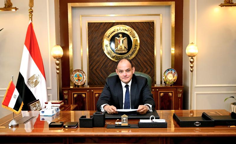 وزير التجارة والصناعة