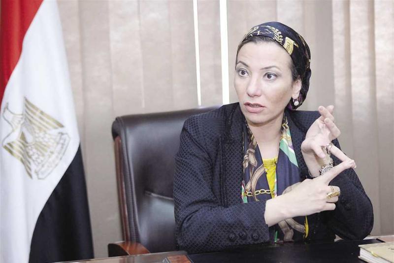 تقنين أوضاع العاملين بمجال إدارة المخلفات والحاصلين على التدريب ودمجهم فى القطاع الرسمى