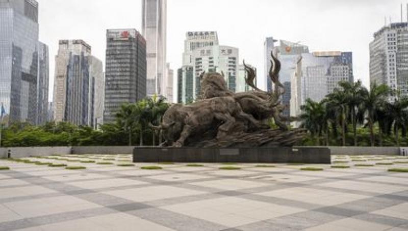 أكبر بنك في المغرب يحذر من تصحيح مفاجئ في سوق الأسهم