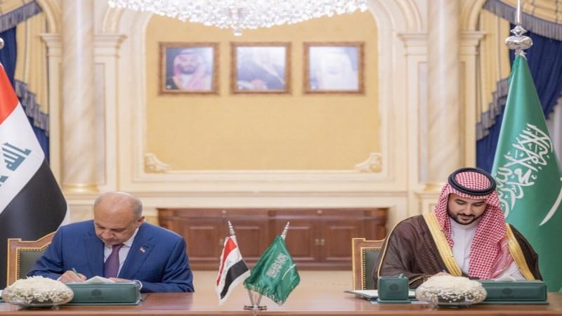 السعودية والعراق يوقعان مذكرة تفاهم للتعاون العسكري