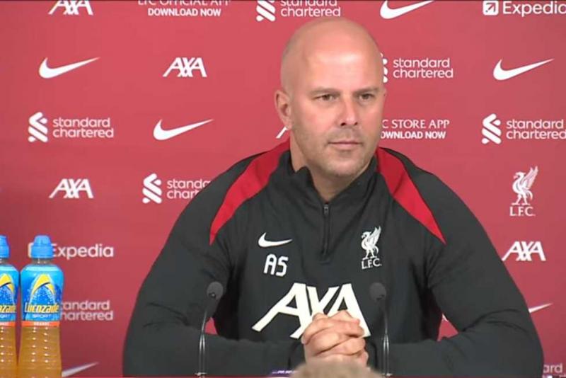 سلوت يصدم جماهير ليفربول بسبب إصابة نجم الفريق