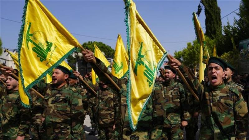 عاجل.. حزب الله يطالب الحكومة اللبنانية بالتراجع عن منع الطائرات الإيرانية