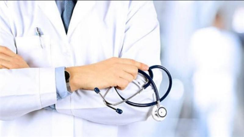 حكم كشف العورة للطبيب عند الضرورة