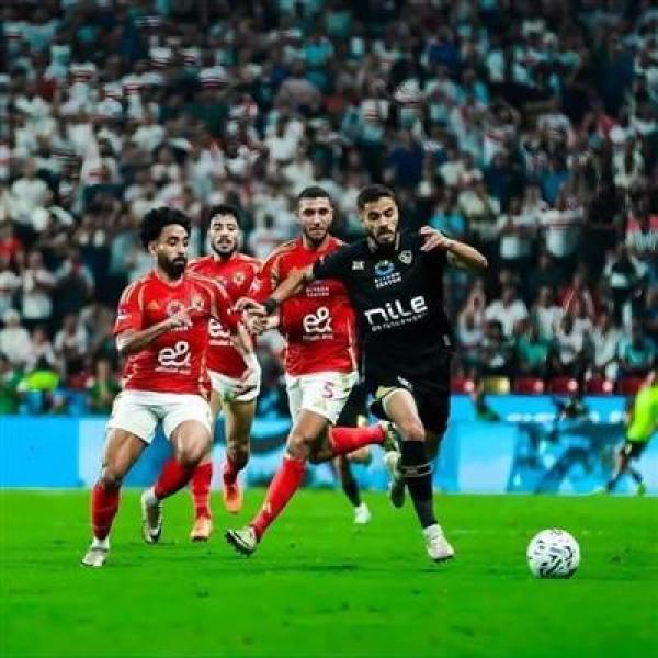 لاعبو الأهلي يجددون شكواهم بسبب الأحمال البدنية