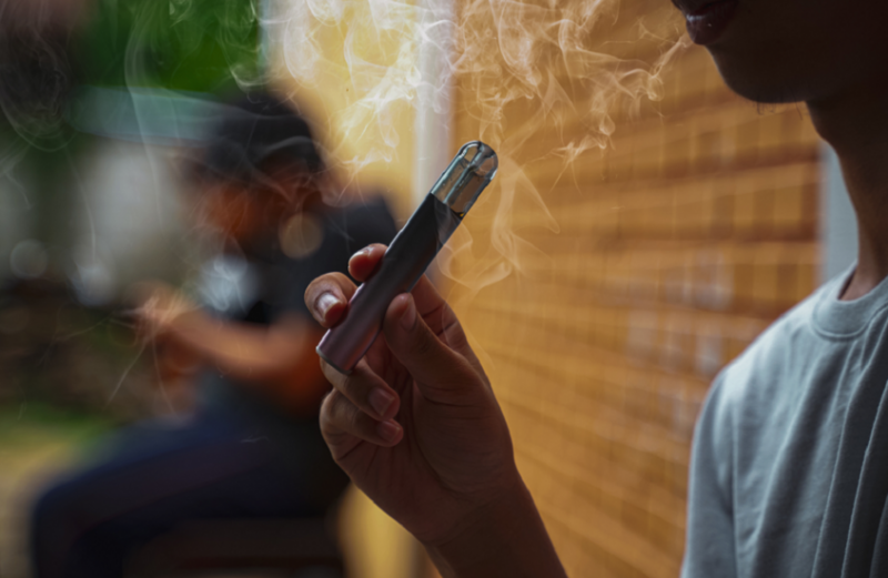 مخاطر السجائر الإلكترونية على الصحة