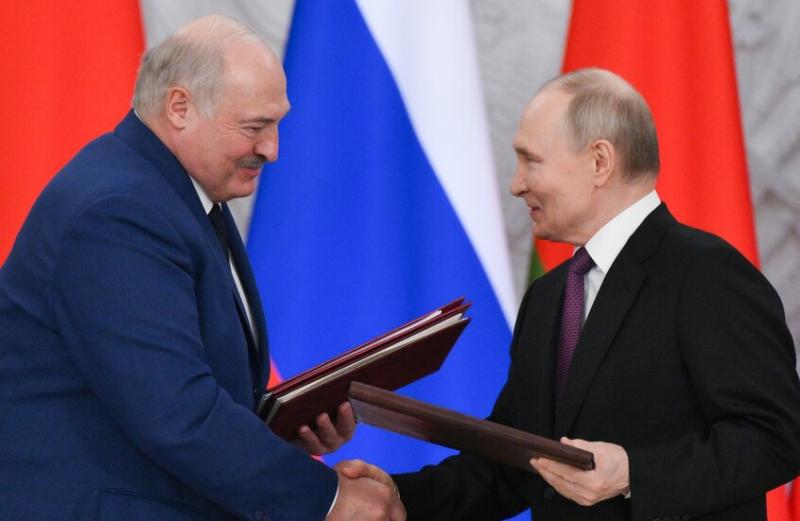 الكرملين يكشف عن شرط لرفع اسم وزير الخارجية الأمريكى من قائمة العقوبات