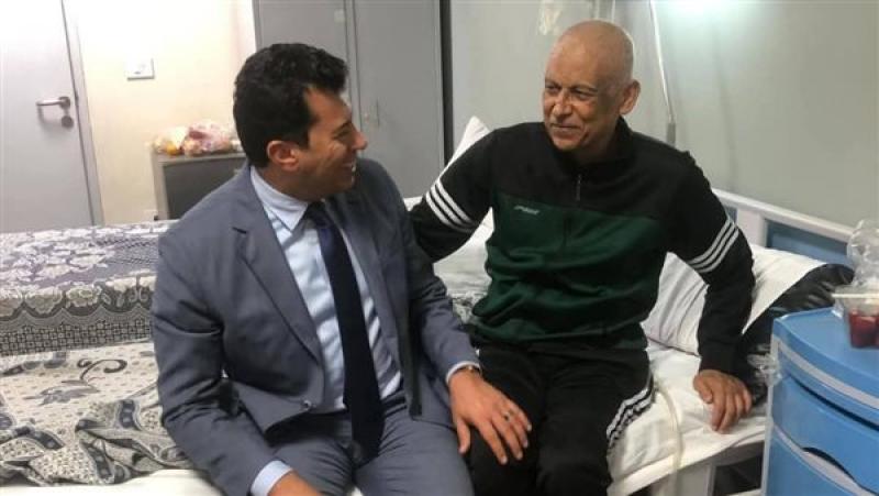 غزل المحلة يشكر وزير الرياضة على اهتمامه بالحالة الصحية لصابر عيد