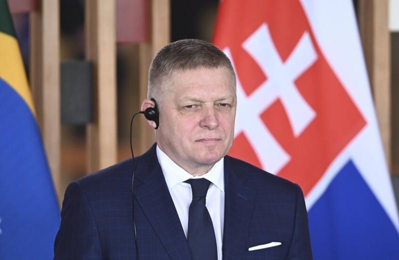 سلوفاكيا تهدد بفيتو على عقوبات جديدة ضد روسيا