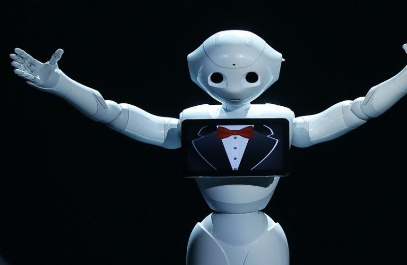 شركة صينية تستقبل طلبات شراء روبوت على شكل إنسان مدعوم بالذكاء الاصطناعي