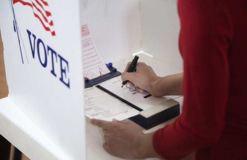 واشنطن بوست: مرسوم ترامب الانتخابي سيحرم ملايين الأمريكيين من التصويت