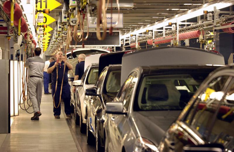 وزير الاقتصاد الألماني يحث الاتحاد الأوروبي على الرد بحزم على الرسوم الأمريكية الجديدة