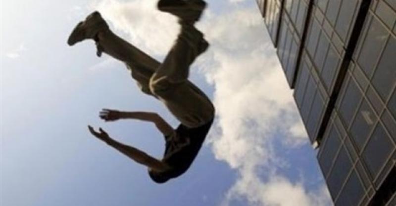 سقط من أعلى الشركة.. مصرع موظف بمدينة 6 أكتوبر