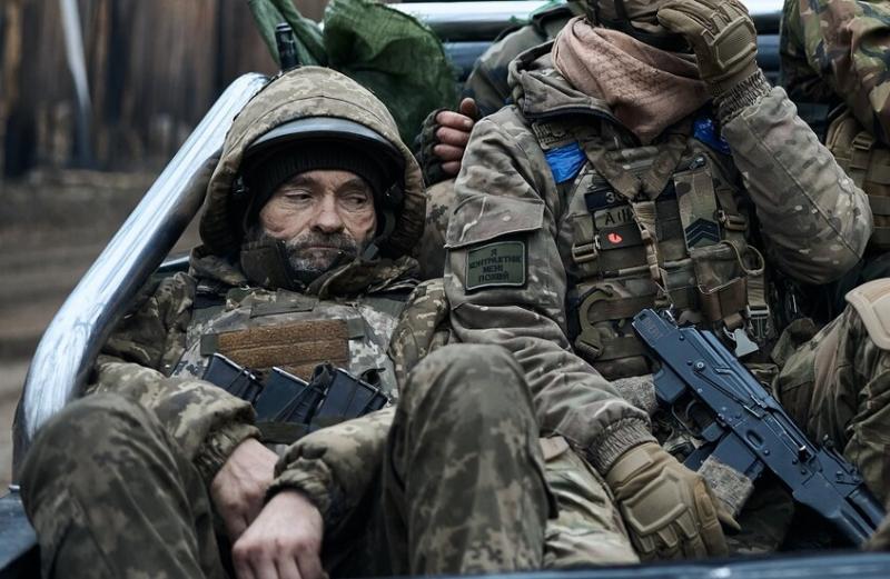 ألمانيا تبدأ حملات تدقيق في شرعية إقامة الأوكرانيين على أراضيها وسط أزمات التجنيد الإجباري في كييف