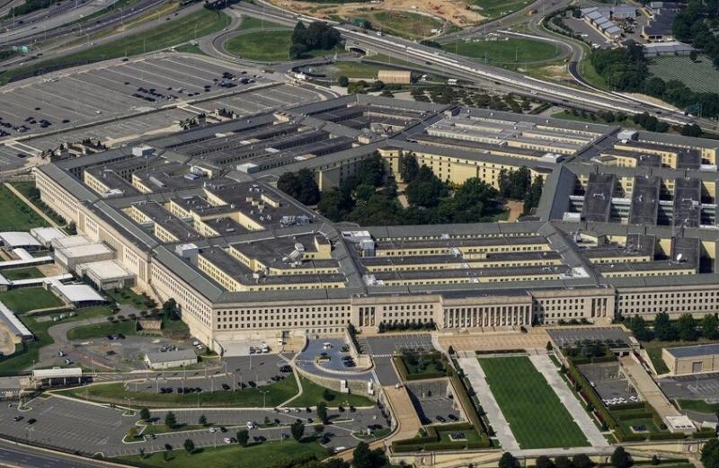 رئيس أركان البنتاغون يغادر منصبه قريبا بعد فضيحة تسريب معلومات