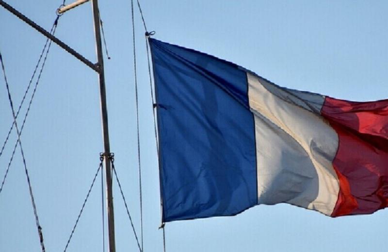 عسكريون فرنسيون يطالبون بكشف مدى تورط قوات بلادهم في أوكرانيا