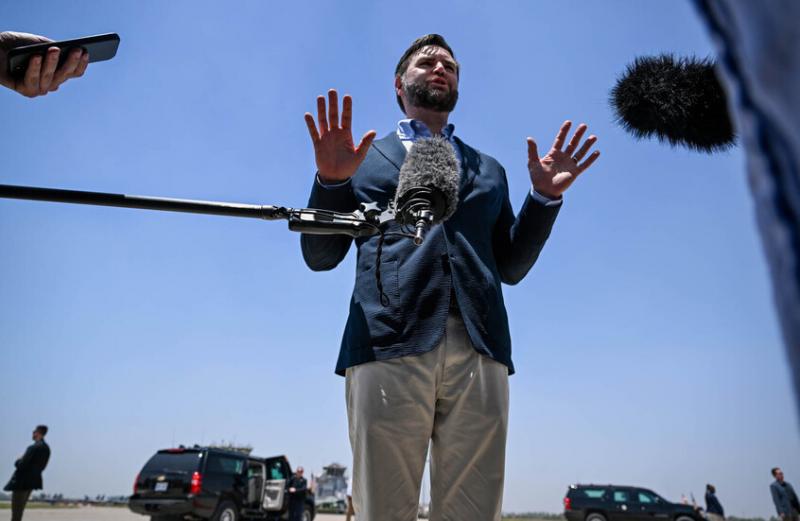 فانس: استمرار الحرب في أوكرانيا قد يتحول إلى حرب نووية