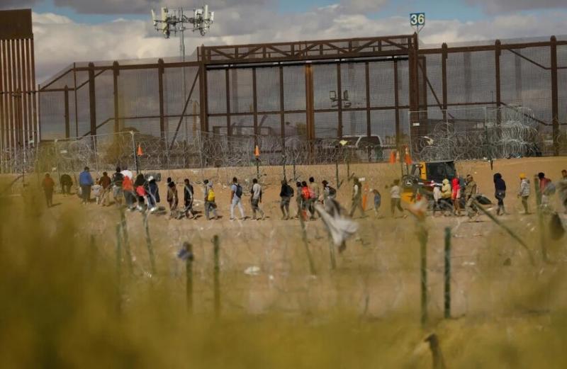 الجيش الأمريكي ينشئ منطقة عسكرية جديدة على حدود المكسيك