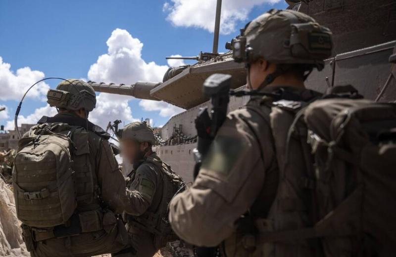 إسرائيل تستدعي عشرات الآلاف من الاحتياط تمهيدا لتوسيع العملية في غزة