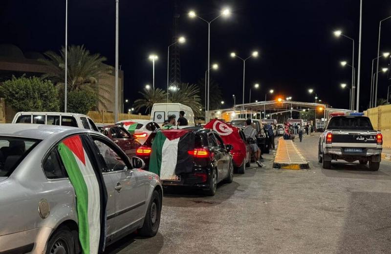 قافلة الصمود لكسر حصار غزة تدخل ليبيا متجهة إلى مصر