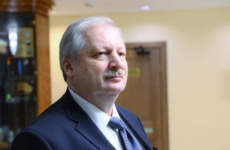 السفير الروسي لدى واشنطن: روسيا سترد بحزم على جميع استفزازات كييف وخطرها الصاروخي