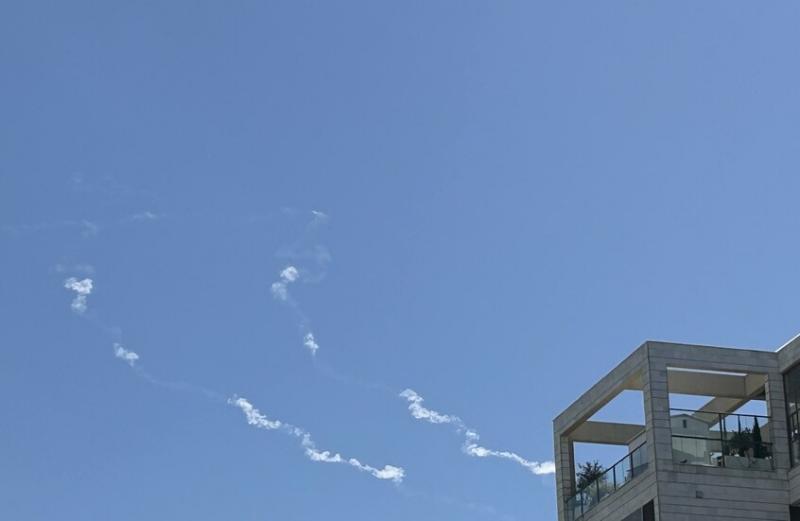 الجيش الإسرائيلي: رصدنا طائرات مسيرة انطلقت من إيران تجاه مناطق إسرائيلية واعترضنا عددا منها