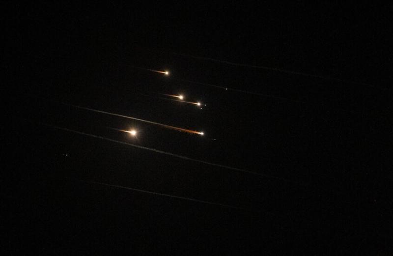 الدفاعات الإيرانية تسقط طائرات مسيرة إسرائيلية في محافظة أذربيجان الشرقية