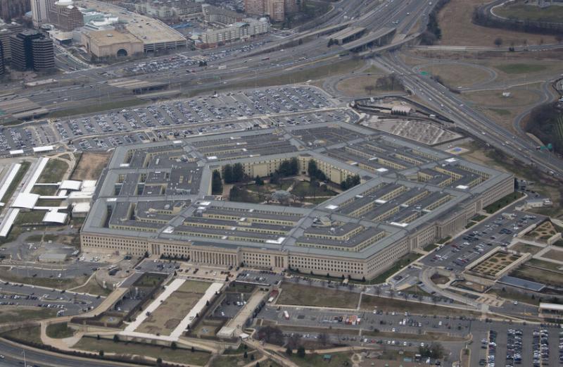 وزير الدفاع الأمريكي يوجه البنتاغون بنشر قدرات إضافية في الشرق الأوسط