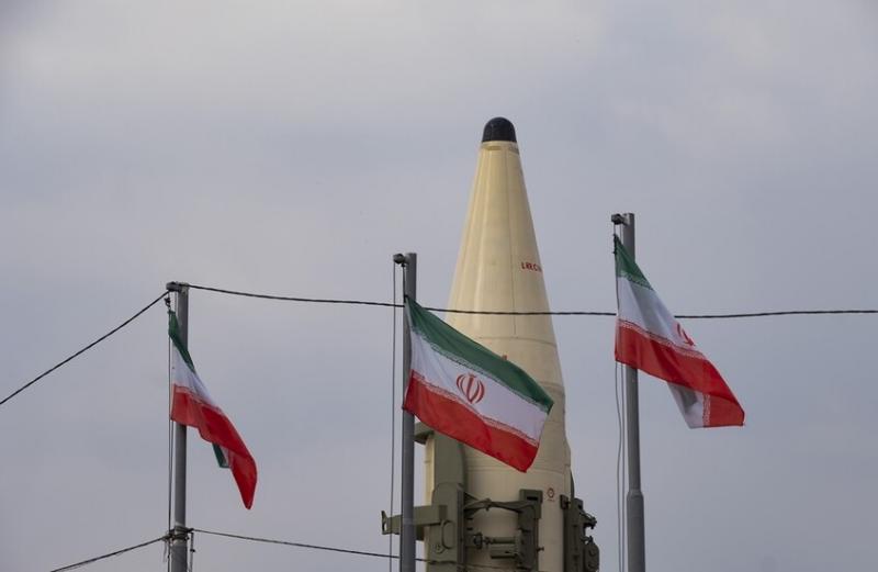 بانون يحذر من هجوم أمريكي على إيران: مغامرة قد تمزق الولايات المتحدة