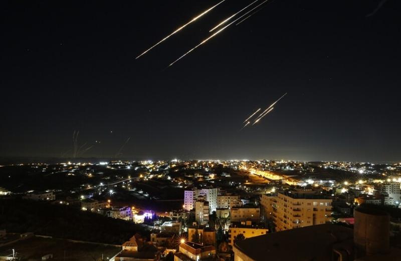 تركمانستان تسهّل عبور الأجانب من إيران