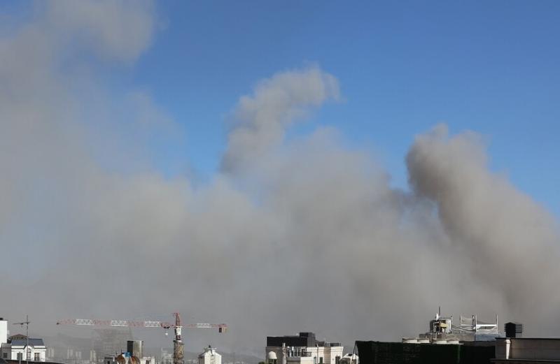 انفجار في جنوب طهران وتصاعد دخان أسود كثيف من المنطقة