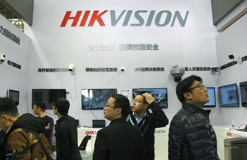 حرب التكنولوجيا والأمن.. كندا تعلق نشاط شركة صينية كبرى